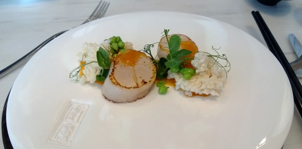 pan roasted scallop