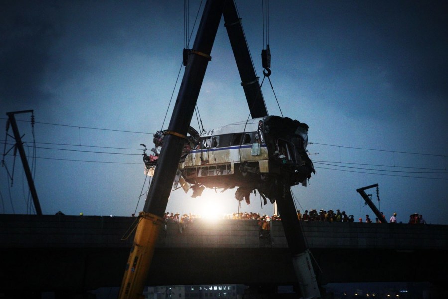 2011年723温甬线动车事故，死亡38人，曾让中国的高铁发展遭受当头一棒