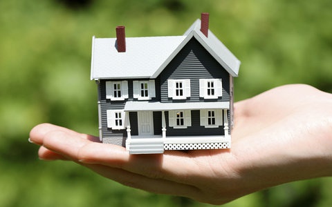 近年来国内一线城市房价屡创新高，国人海外购房热情也空前高涨。